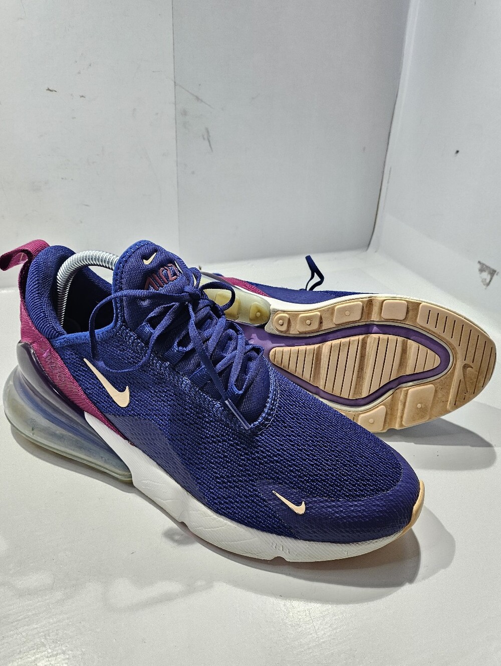 NIKE AIR MAX 270 ATHLETIC WOMEN'S RUNNING SHOES SIZE 8.5 BLUE/PURPLE